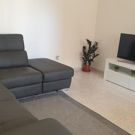 Sandalia B&B Lotzorai Rom bilde