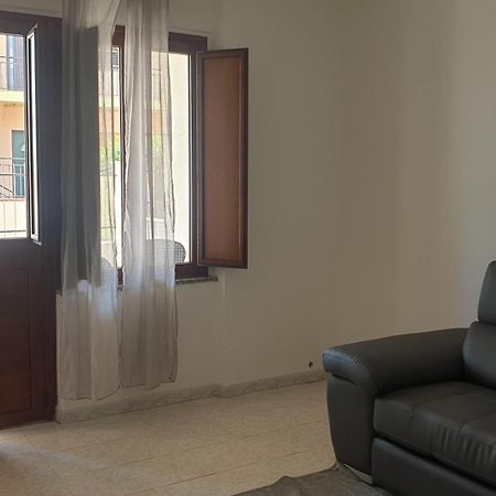 Sandalia B&B Lotzorai Rom bilde