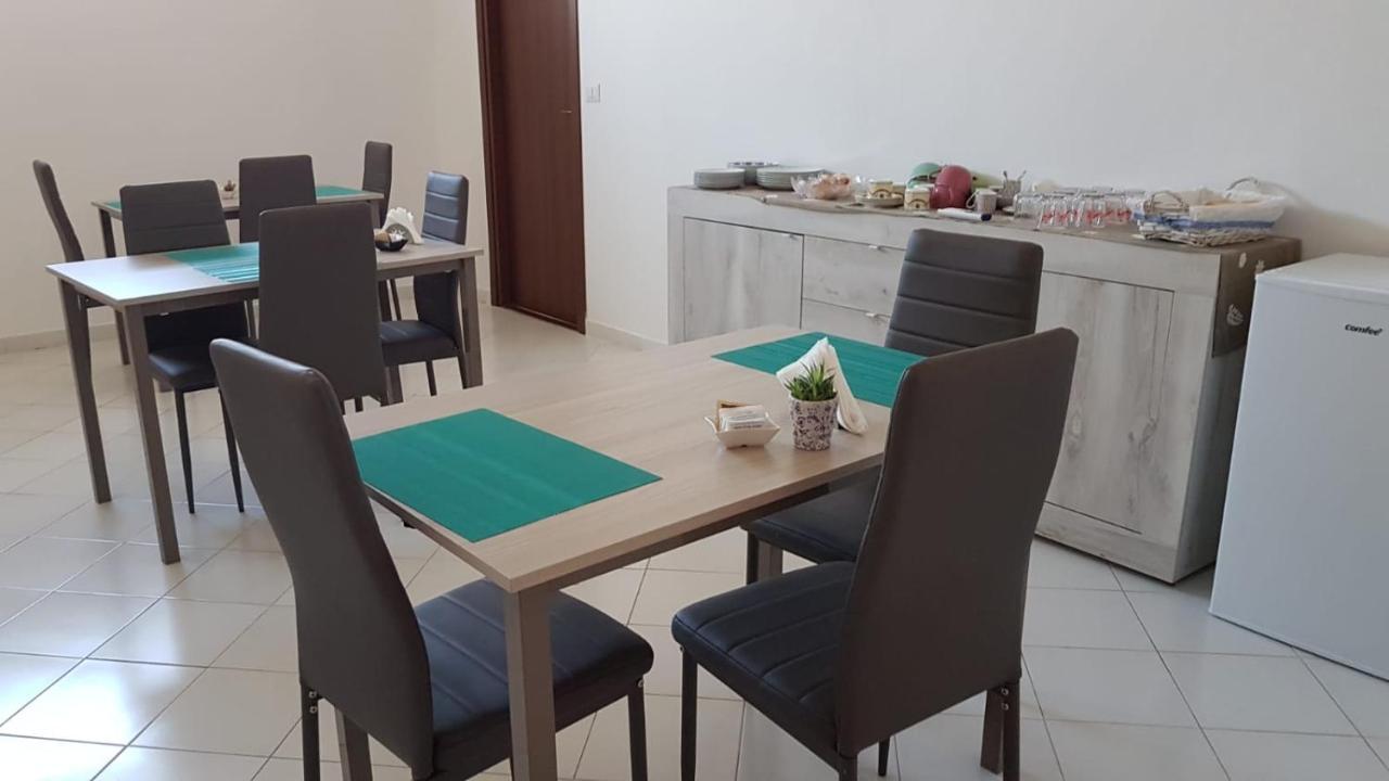 Sandalia B&B Lotzorai Eksteriør bilde