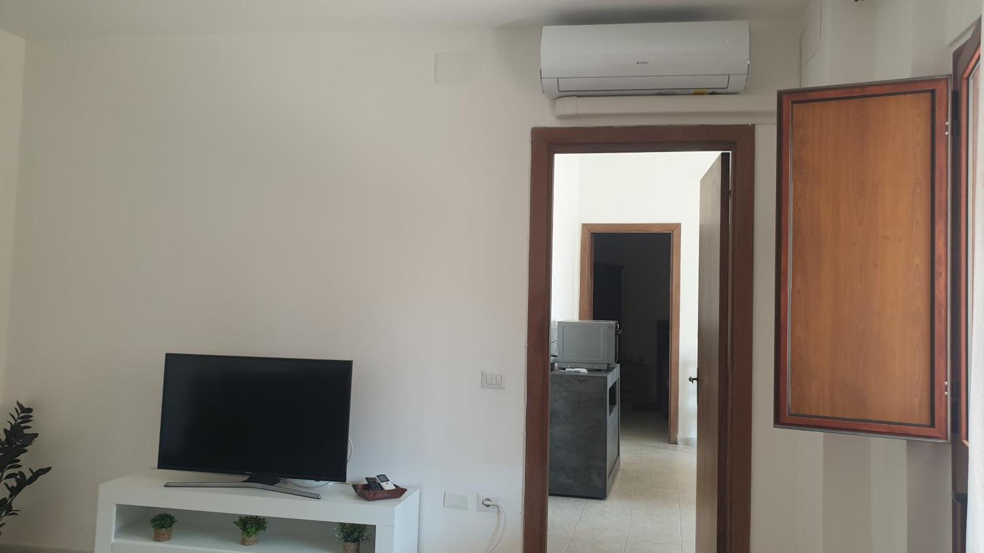 Sandalia B&B Lotzorai Rom bilde