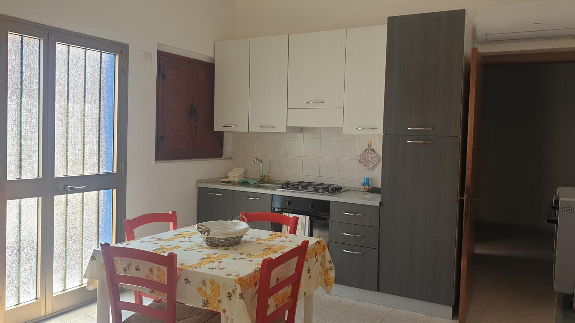 Sandalia B&B Lotzorai Rom bilde