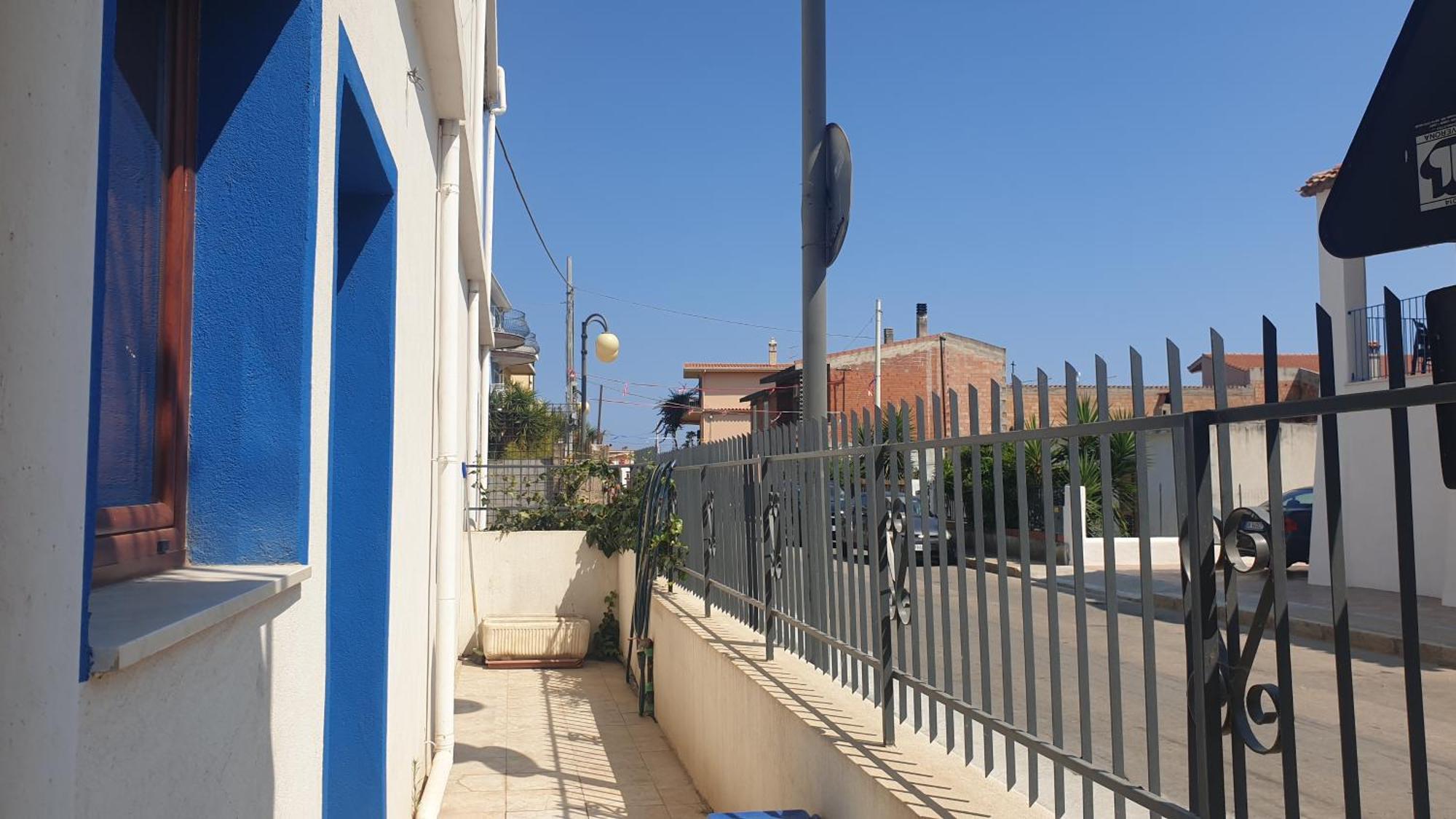 Sandalia B&B Lotzorai Rom bilde